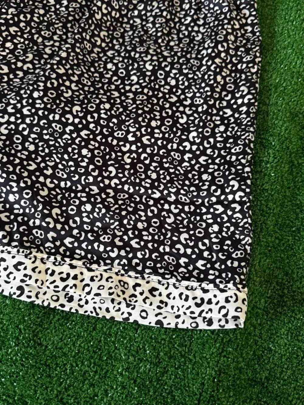 Como Blu Satin Black White Micro Cheetah Print Pajama Lounge Shorts Size XL NWT